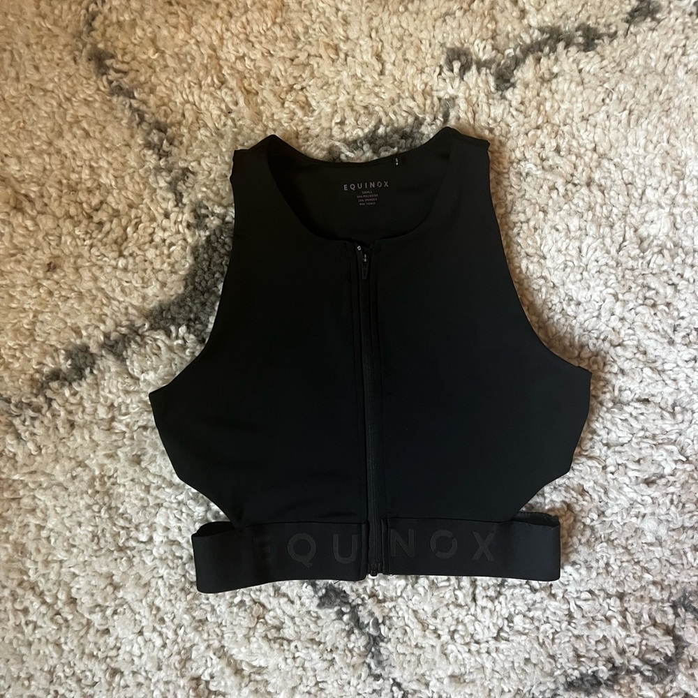 NWOT Equinox cut out sports bra/tank zip (S)